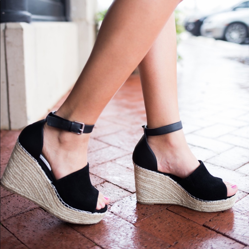 Steve Madden Jaylen Wedge Black Suede Sandal